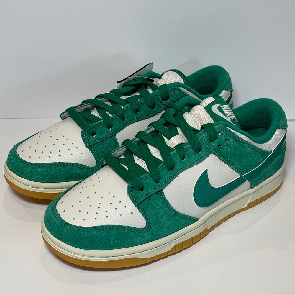 Nike Green / White Dunks Low Malachite Suede Leather Shoes